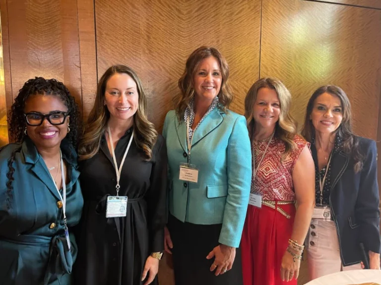 Growing group of women advisors seeks to jumpstart careers in the field